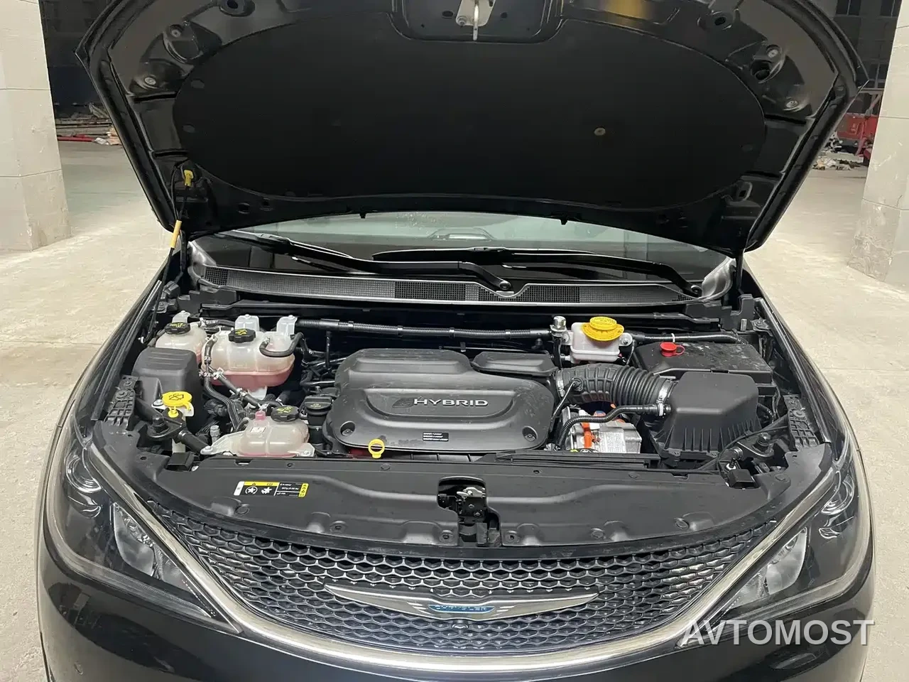 Chrysler Grand Caravan PHEV (Import) 2019 3.6L Plug-in Hybrid — фото 17