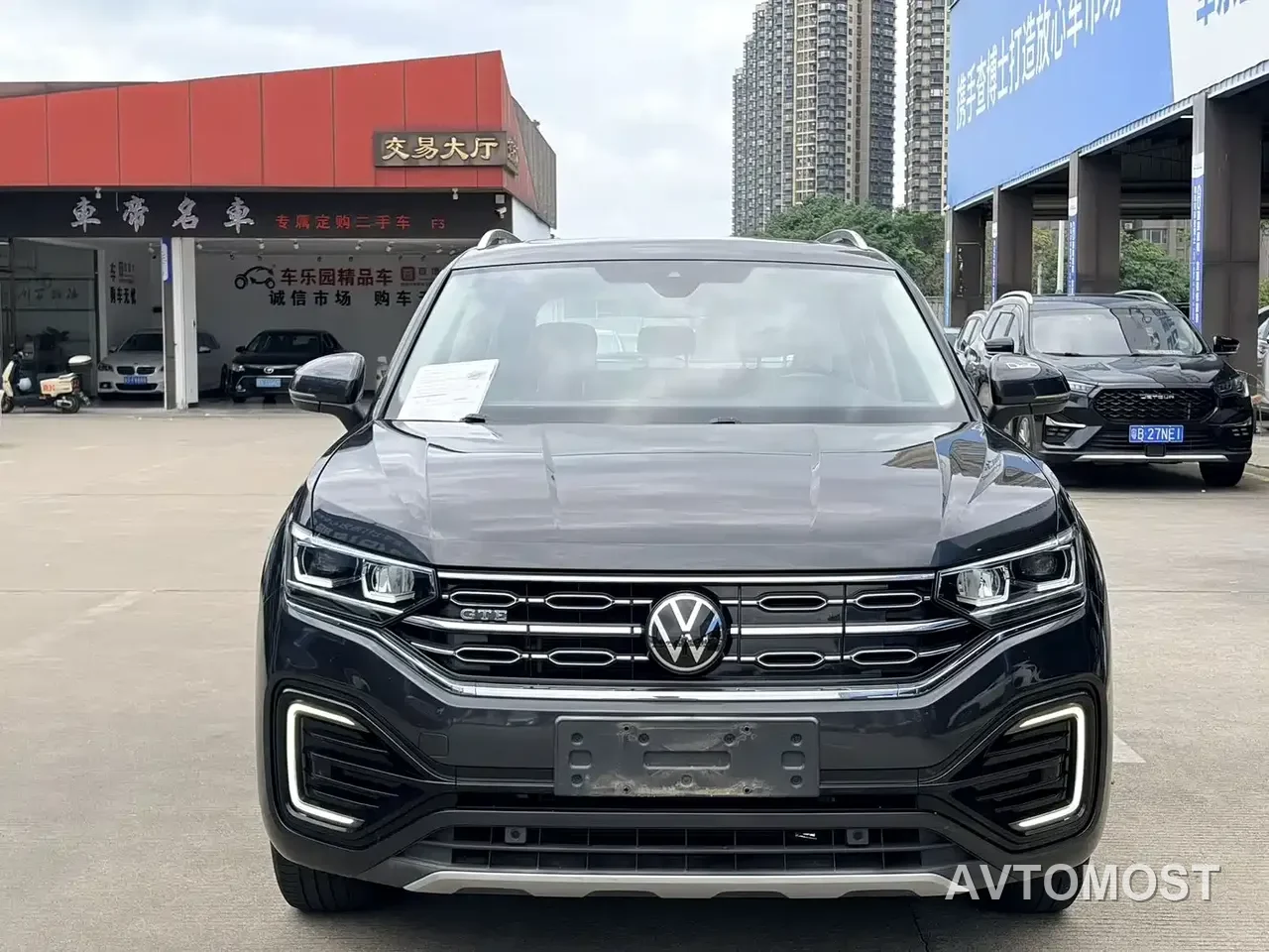 Volkswagen Tayron GTE Plug-in Hybrid 2020 1.4T Premium — фото 2