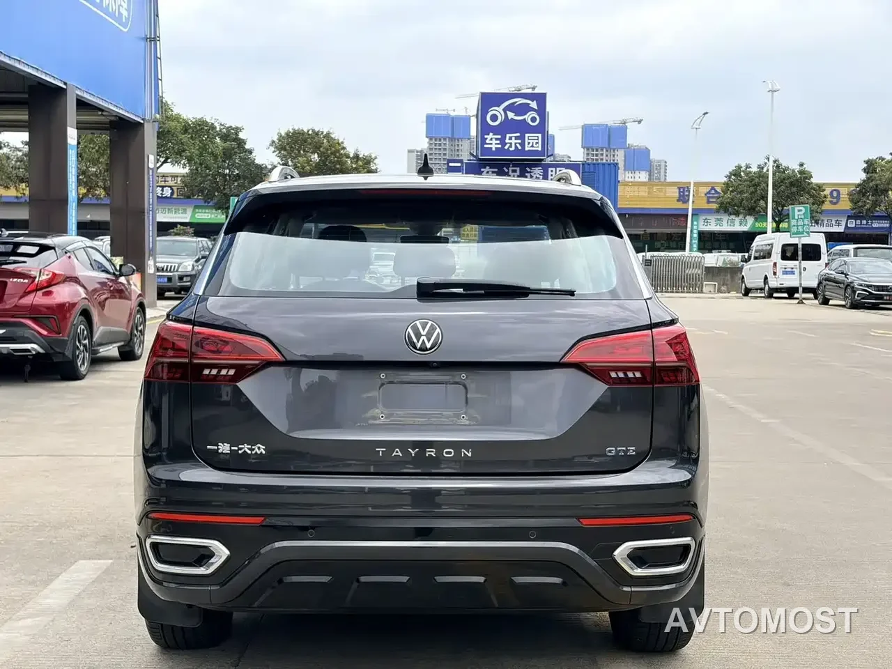 Volkswagen Tayron GTE Plug-in Hybrid 2020 1.4T Premium — фото 4