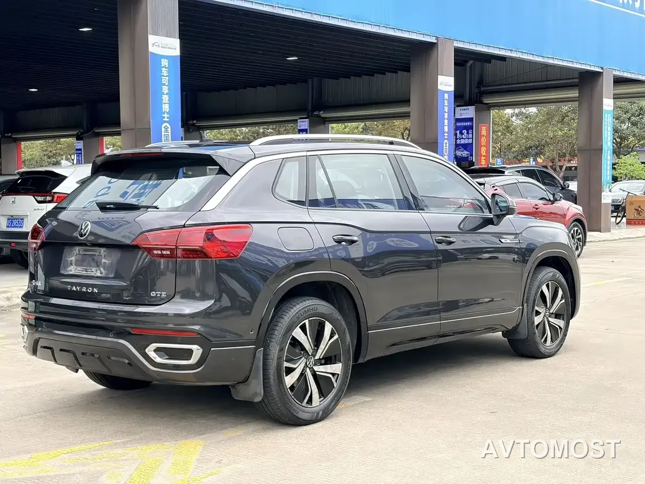 Volkswagen Tayron GTE Plug-in Hybrid 2020 1.4T Premium — фото 6