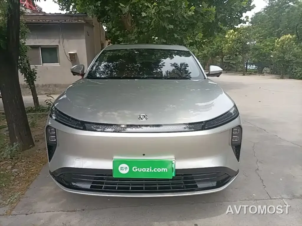 Dongfeng Aeolus L8 2025 Plug-in Hybrid — фото 3