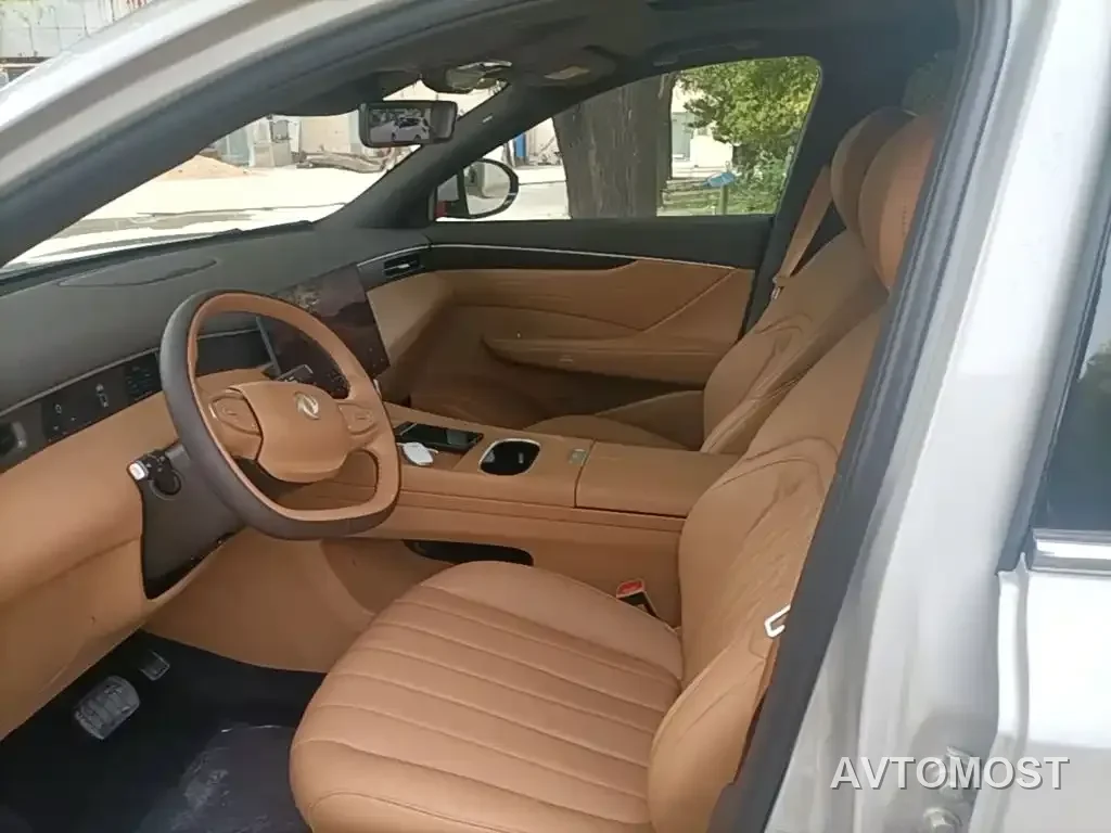 Dongfeng Aeolus L8 2025 Plug-in Hybrid — фото 14