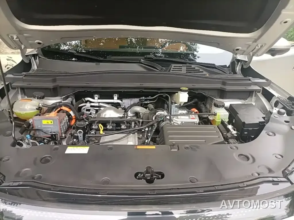 Dongfeng Aeolus L8 2025 Plug-in Hybrid — фото 18