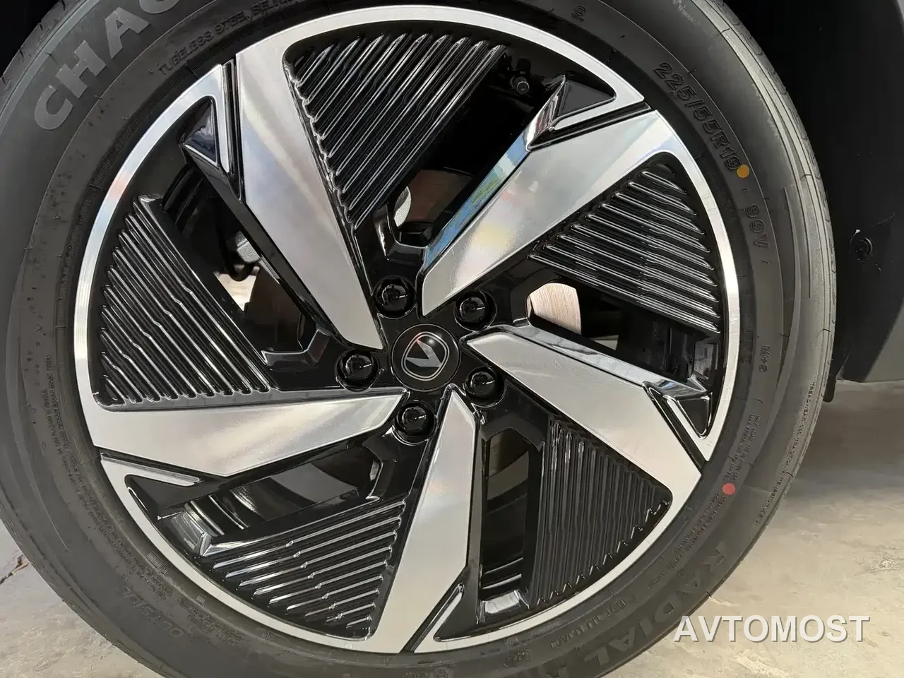 Changan CS55PLUS PHEV 2026 Smart New Blue Whale 125km Zhiyue Edition — фото 13