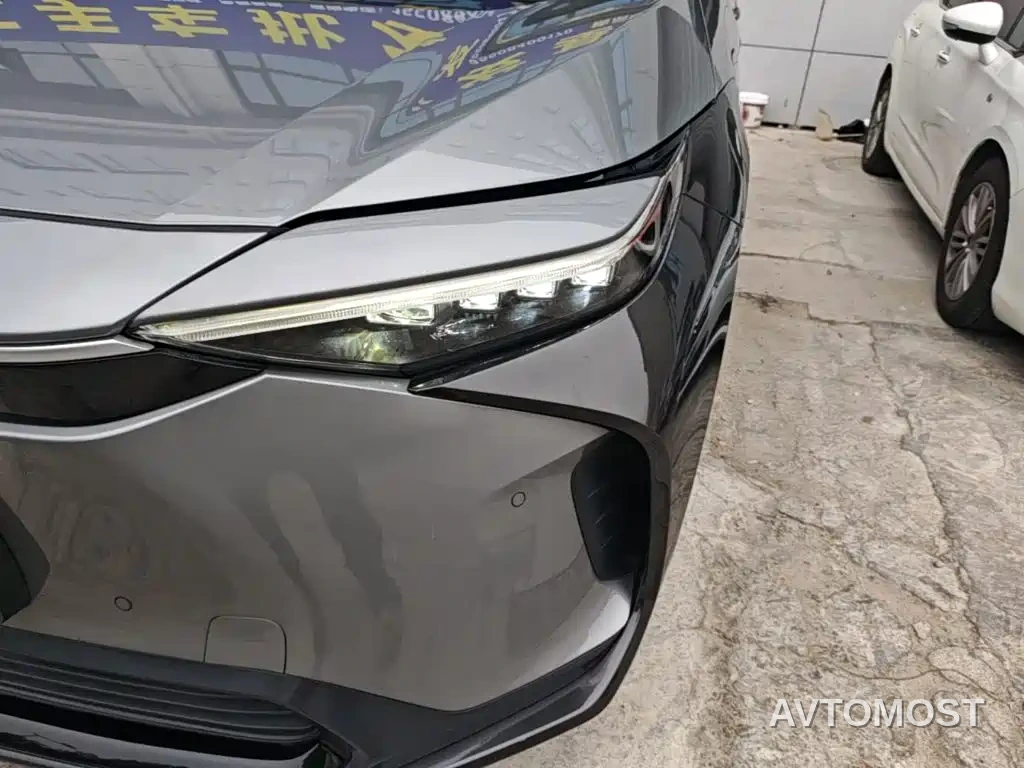 Toyota FAW Toyota bZ4X 2022 4WD High Performance PRO Edition — фото 17