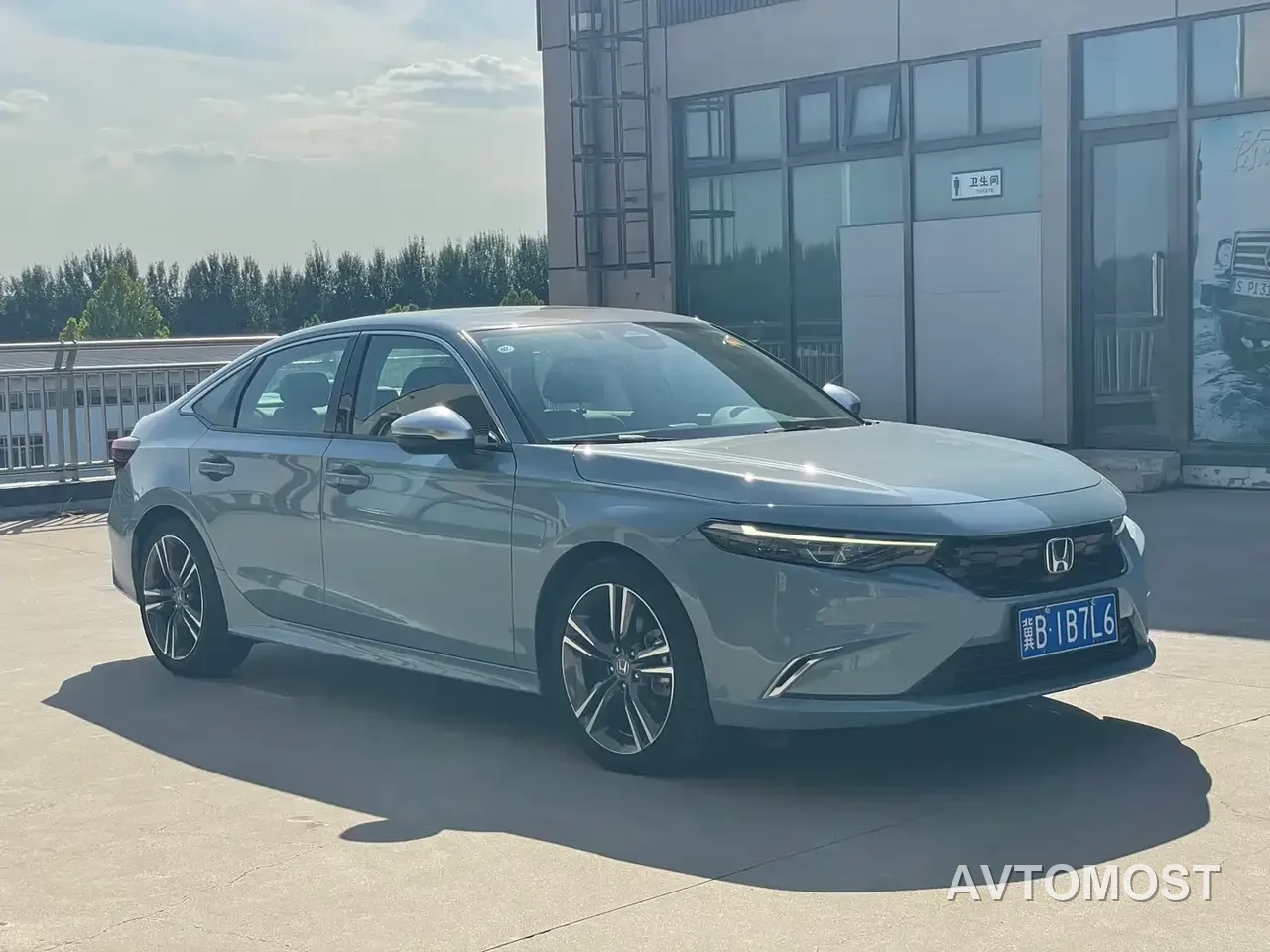 Honda Integra 2023 2.0L e:HEV Sharp Premium Edition — фото 3