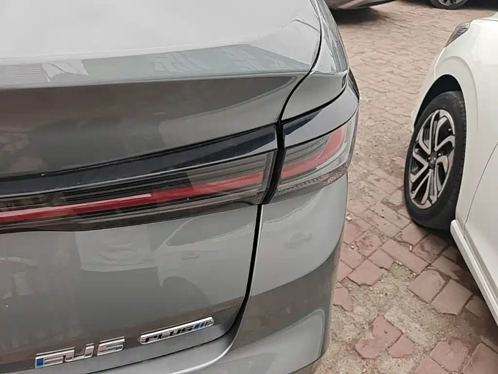 BAIC Beijing EU5 PLUS 2023 R500 Premium Edition — фото 8