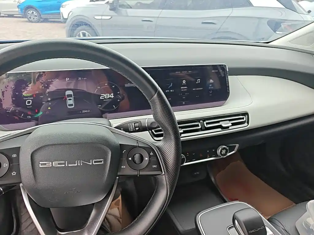 BAIC Beijing EU5 PLUS 2023 R500 Premium Edition — фото 10