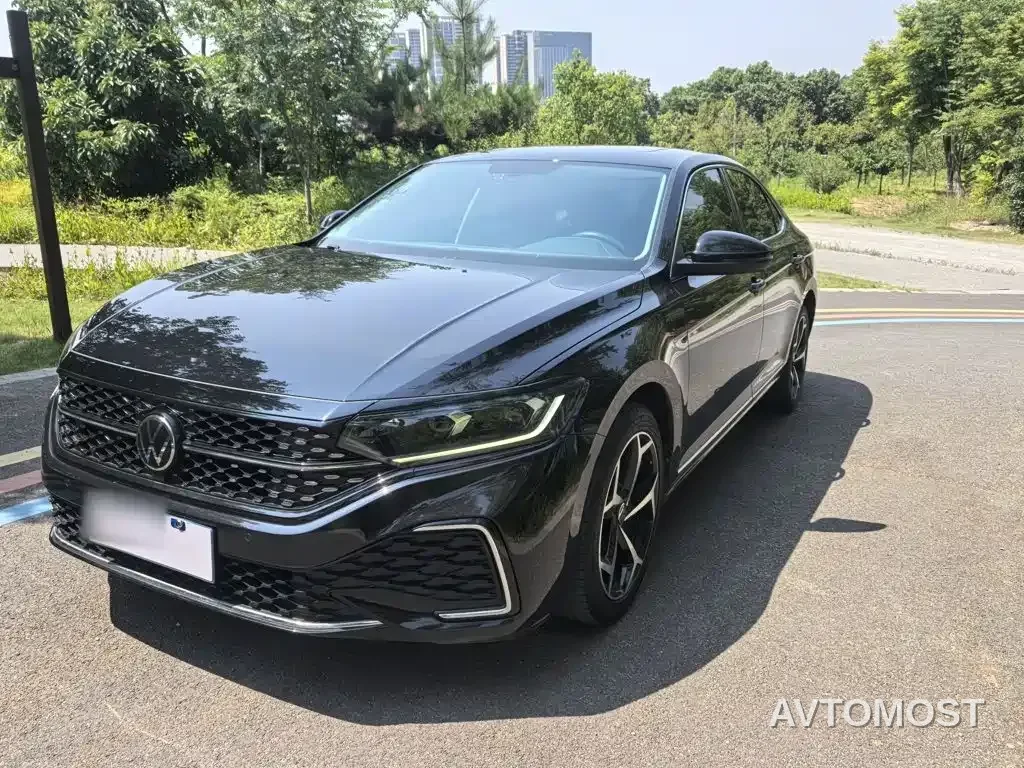 Volkswagen Passat 2023 330TSI Starlight Elite Edition — фото 1