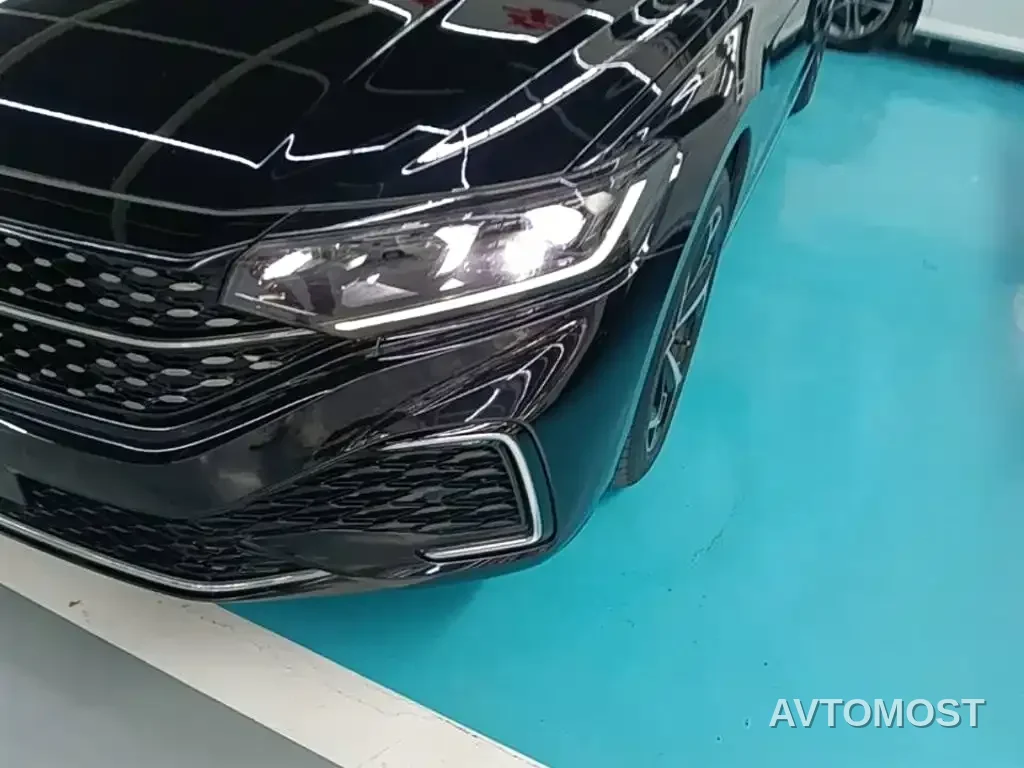 Volkswagen Passat 2023 330TSI Starlight Elite Edition — фото 12