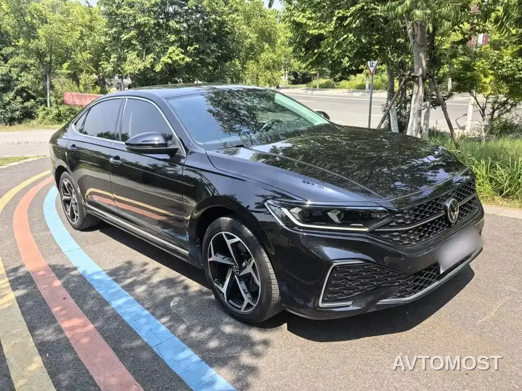 Volkswagen Passat 2023 330TSI Starlight Elite Edition — фото 19