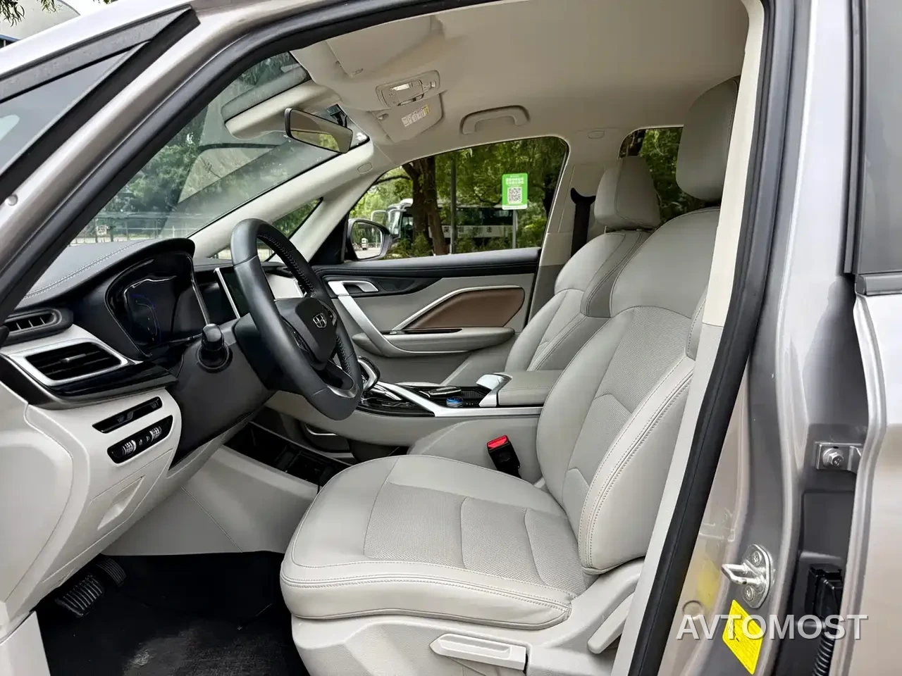 Geely Jiaji New Energy 2021 ePro 1.5TD PHEV Leisure Edition — фото 6