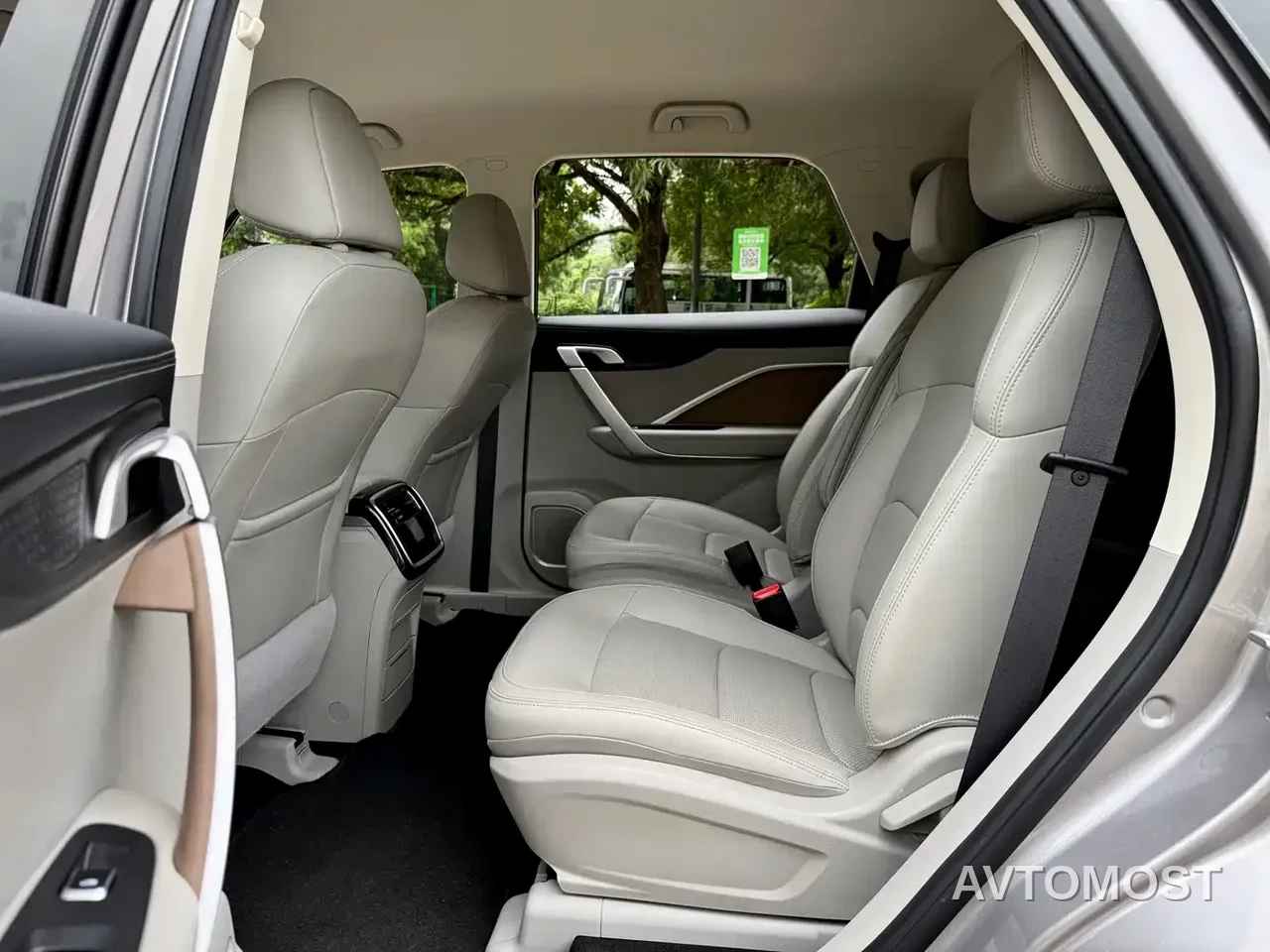 Geely Jiaji New Energy 2021 ePro 1.5TD PHEV Leisure Edition — фото 12