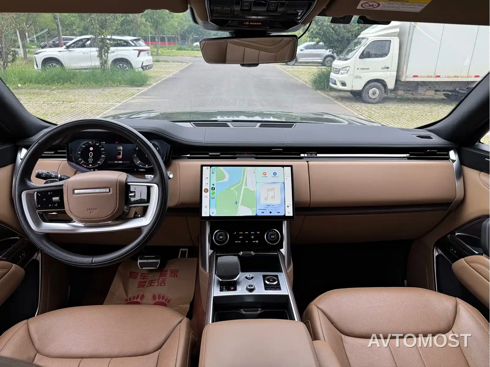 Land Rover Range Rover 2023 3.0 L6 400PS Golden Age 7-Seater Long Wheelbase — фото 7