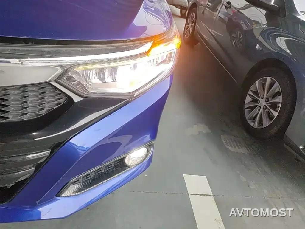 Honda Lingpai 2020 Sharp Hybrid 1.5L Sharp Luxury Edition — фото 3