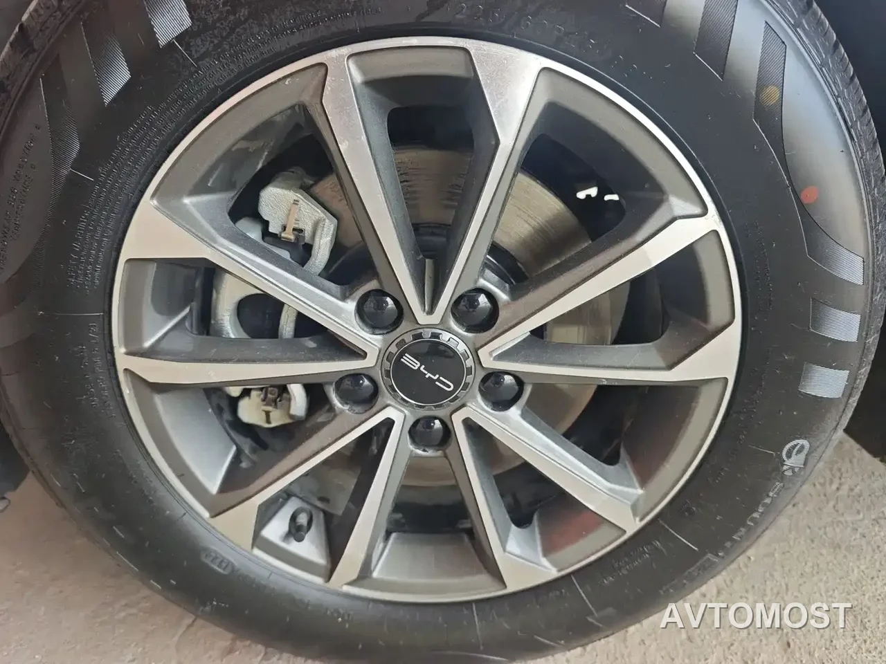 BYD Destroyer 05 2024 Glory Edition DM-i 55KM Luxury — фото 11