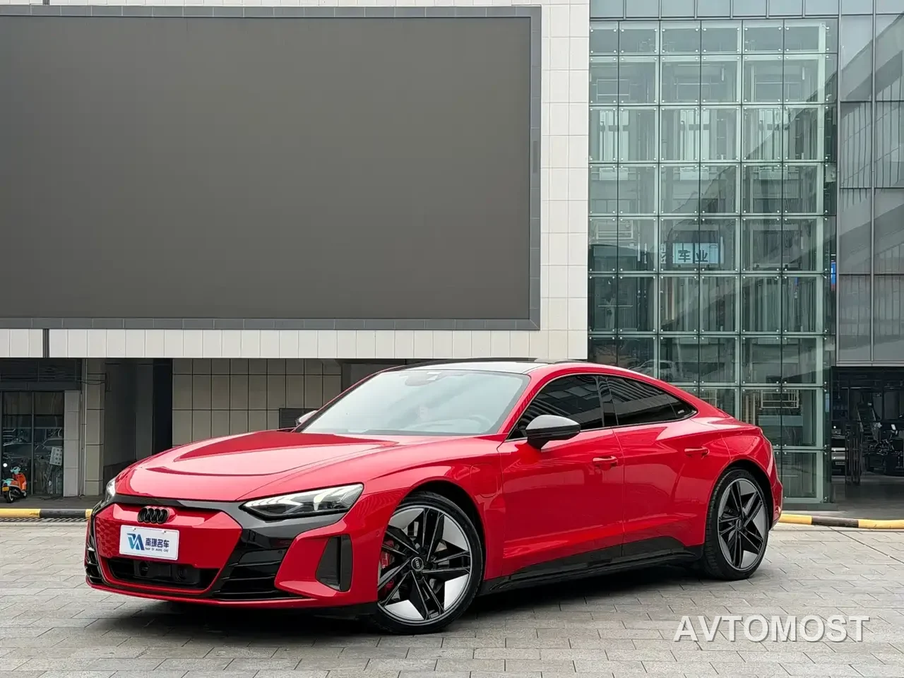 Audi RS e-tron GT 2023 Base Model — фото 1