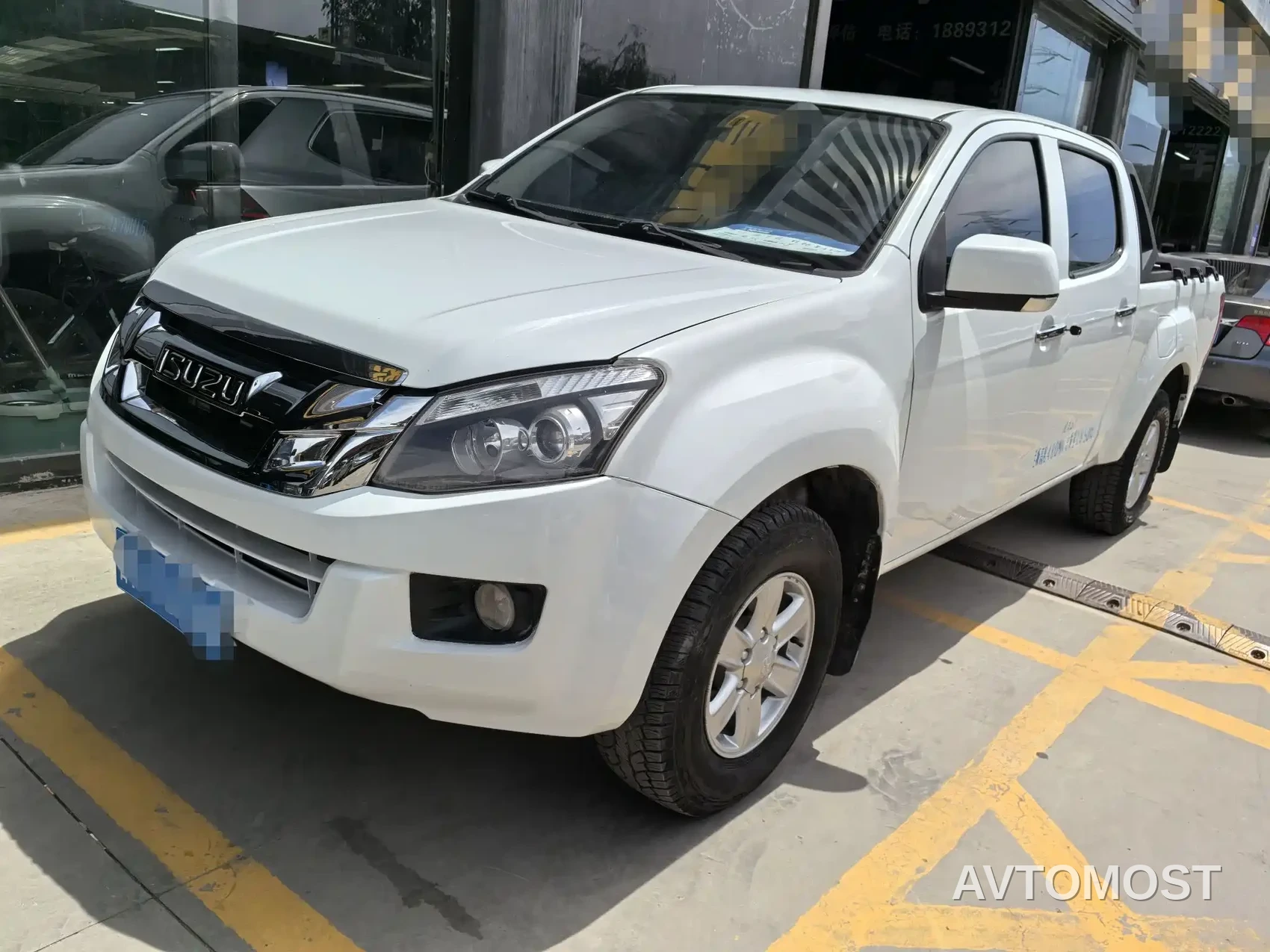 Isuzu Lingtuo 2020 2.5T 4WD Manual Navigation China VI JE4D25Q6A — фото 1