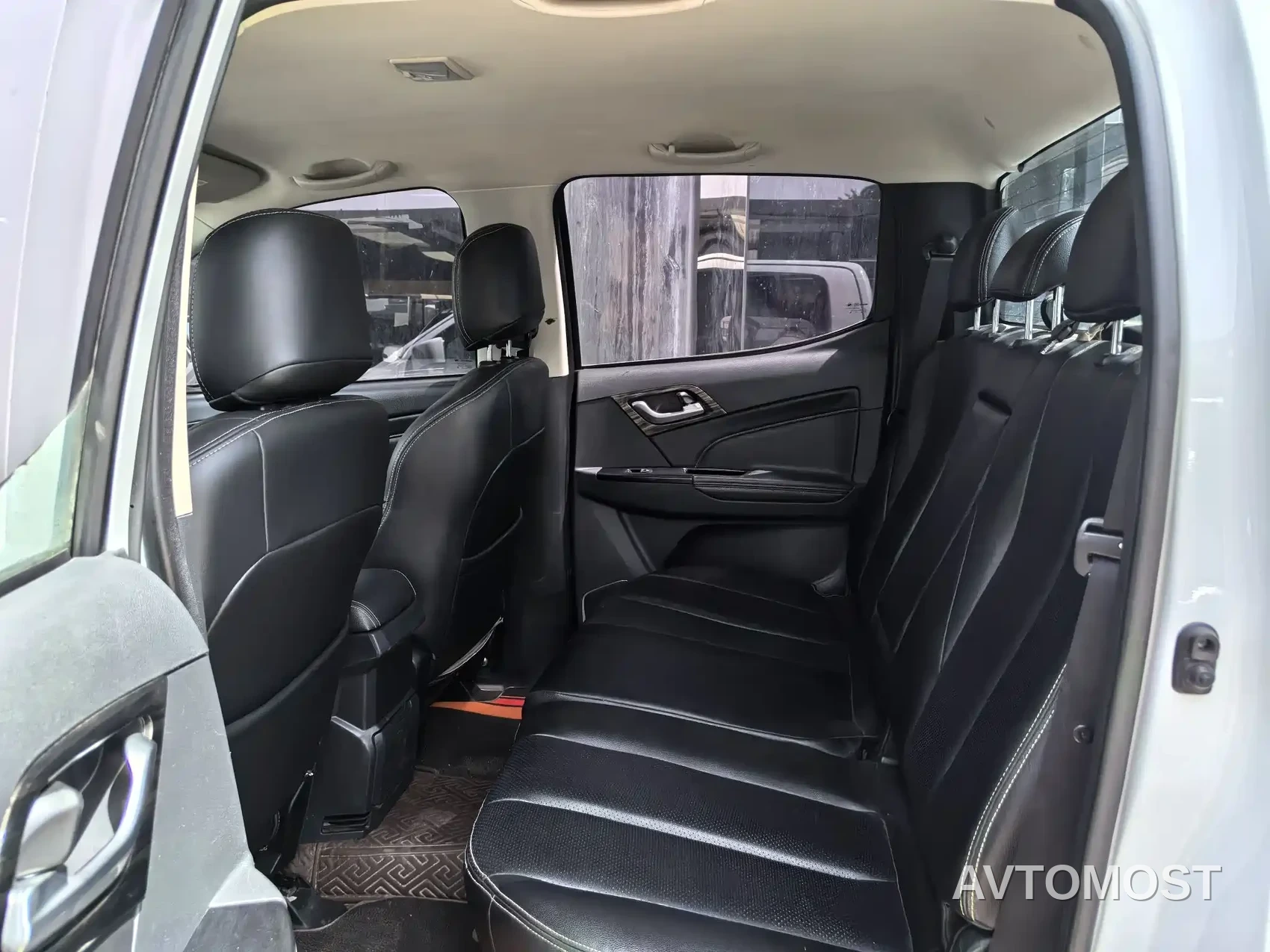 Isuzu Lingtuo 2020 2.5T 4WD Manual Navigation China VI JE4D25Q6A — фото 8