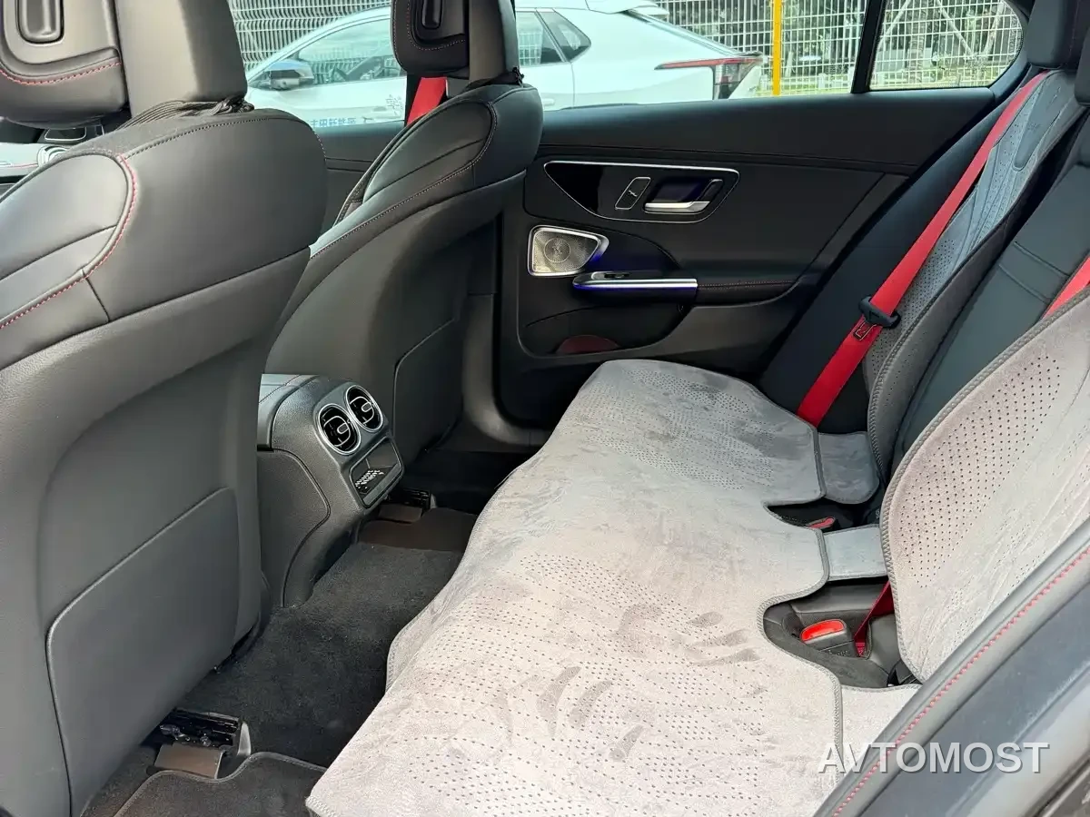 Mercedes-Benz C-Class AMG 2026 AMG C 43 4MATIC — фото 7