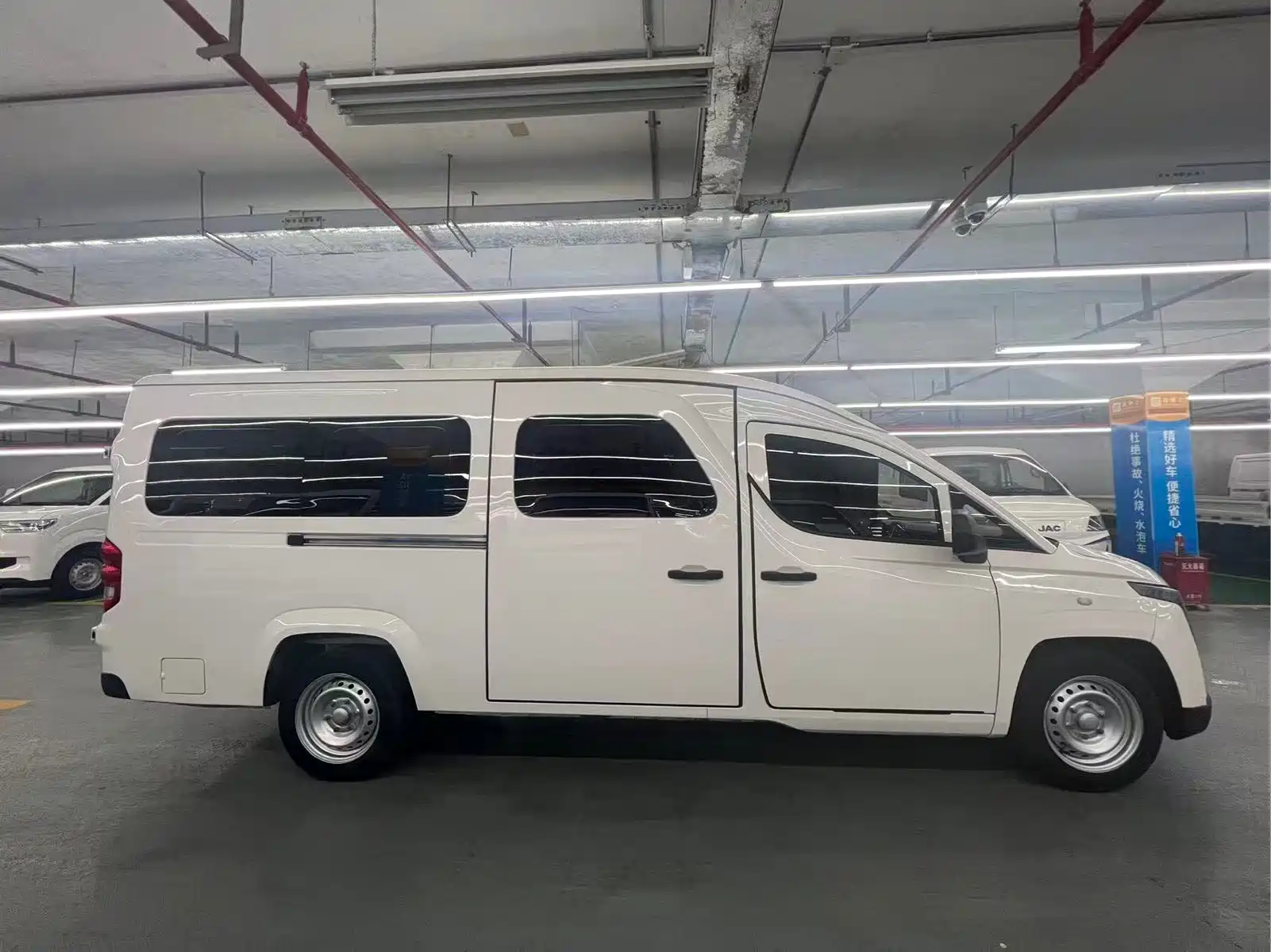 Lingshi Auto Ling Shi Golden Warehouse 2024 Model Year Luxury Edition First Class — фото 4