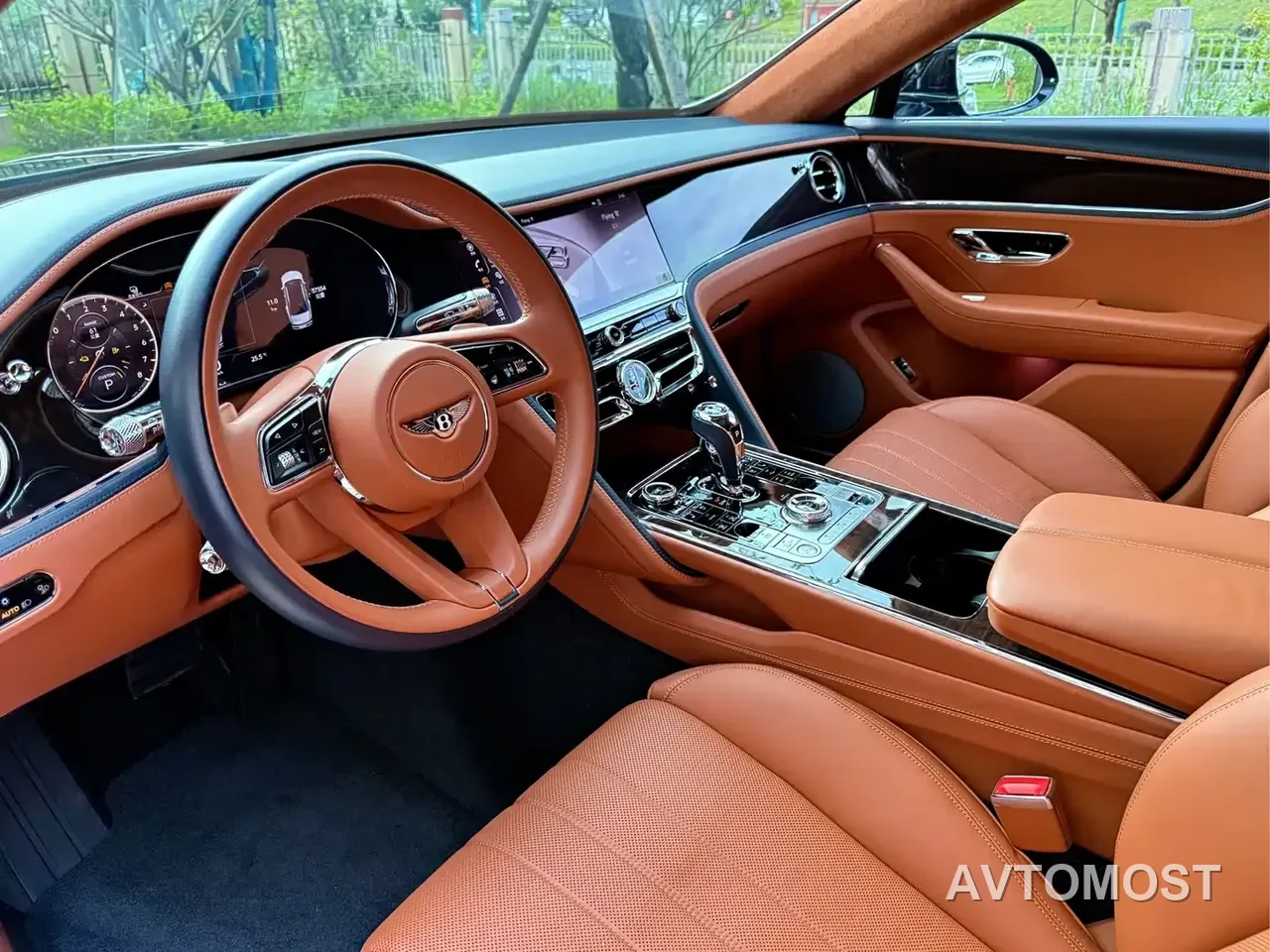 Bentley Flying Spur Plug-in Hybrid 2022 2.9T V6 Hybrid — фото 5