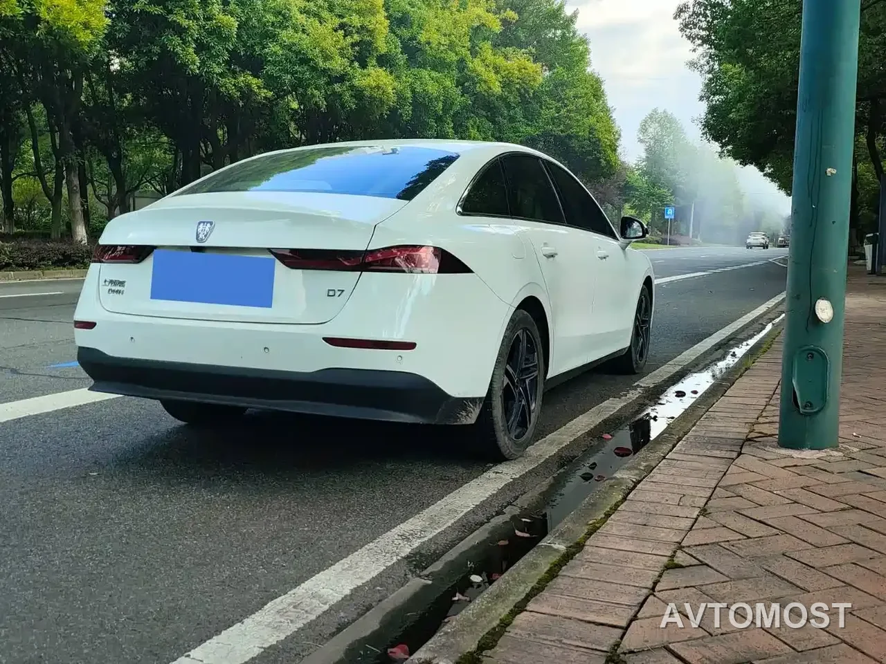 Roewe D7 2023 DMH 125km Beyond Edition — фото 6