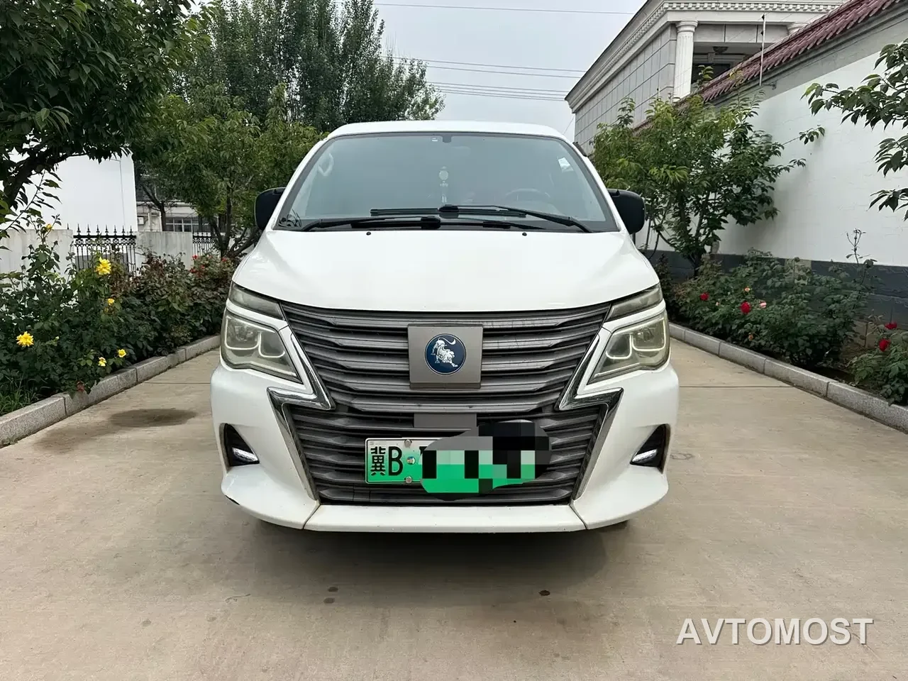 Dongfeng Fengxing Lingzhi New Energy 2021 Passenger Version Comfort 9-Seater — фото 1
