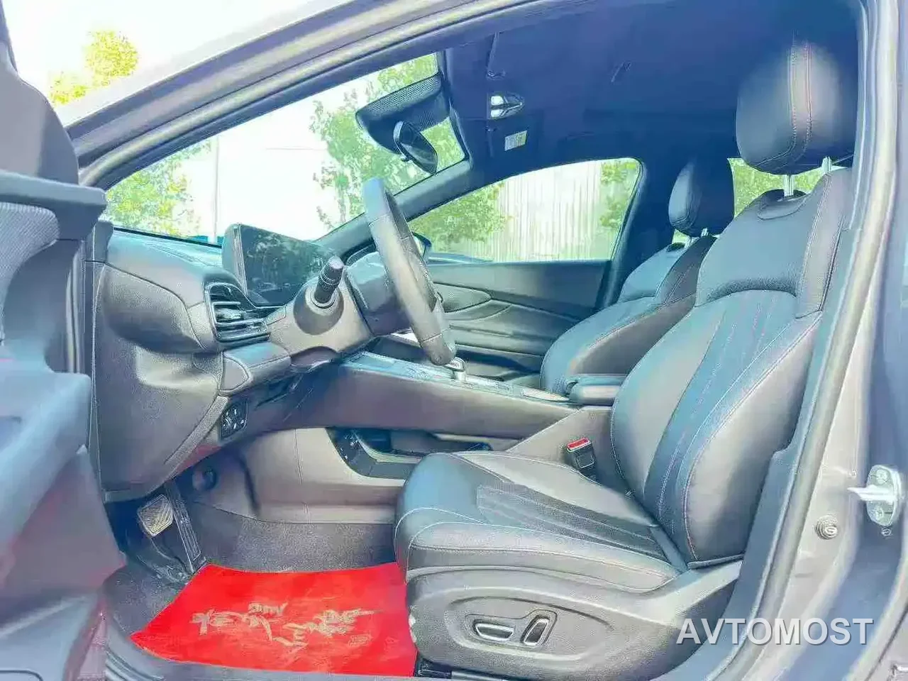 GAC Trumpchi Emkoo 2023 Shadow Leopard H High-Efficiency Hybrid — фото 3