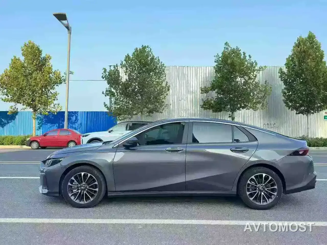 GAC Trumpchi Emkoo 2023 Shadow Leopard H High-Efficiency Hybrid — фото 7