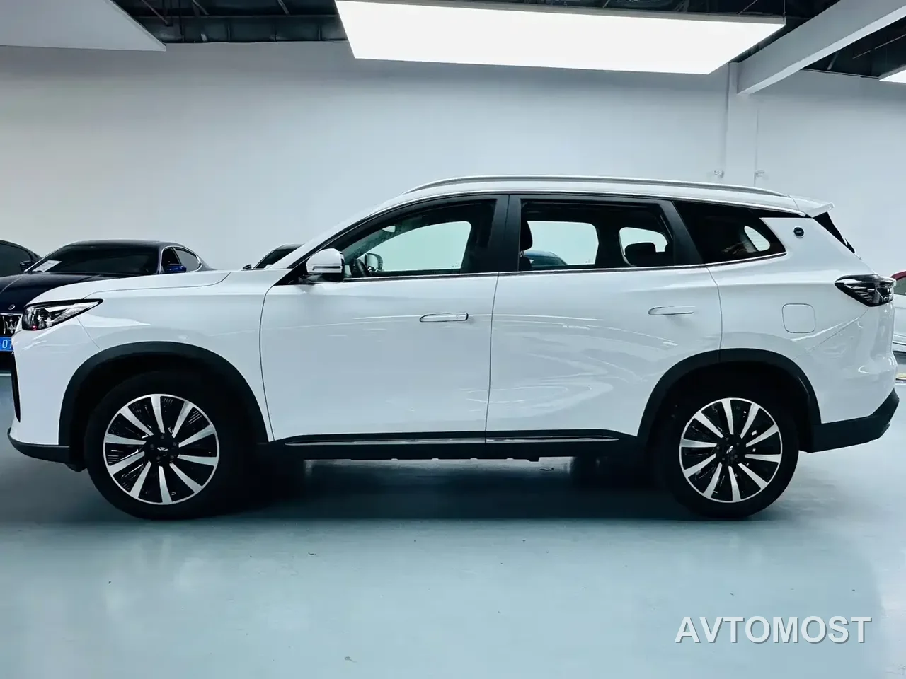Chery Fengyun T8 2025 Model 1.5T 130km Luxury 5-Seater — фото 9