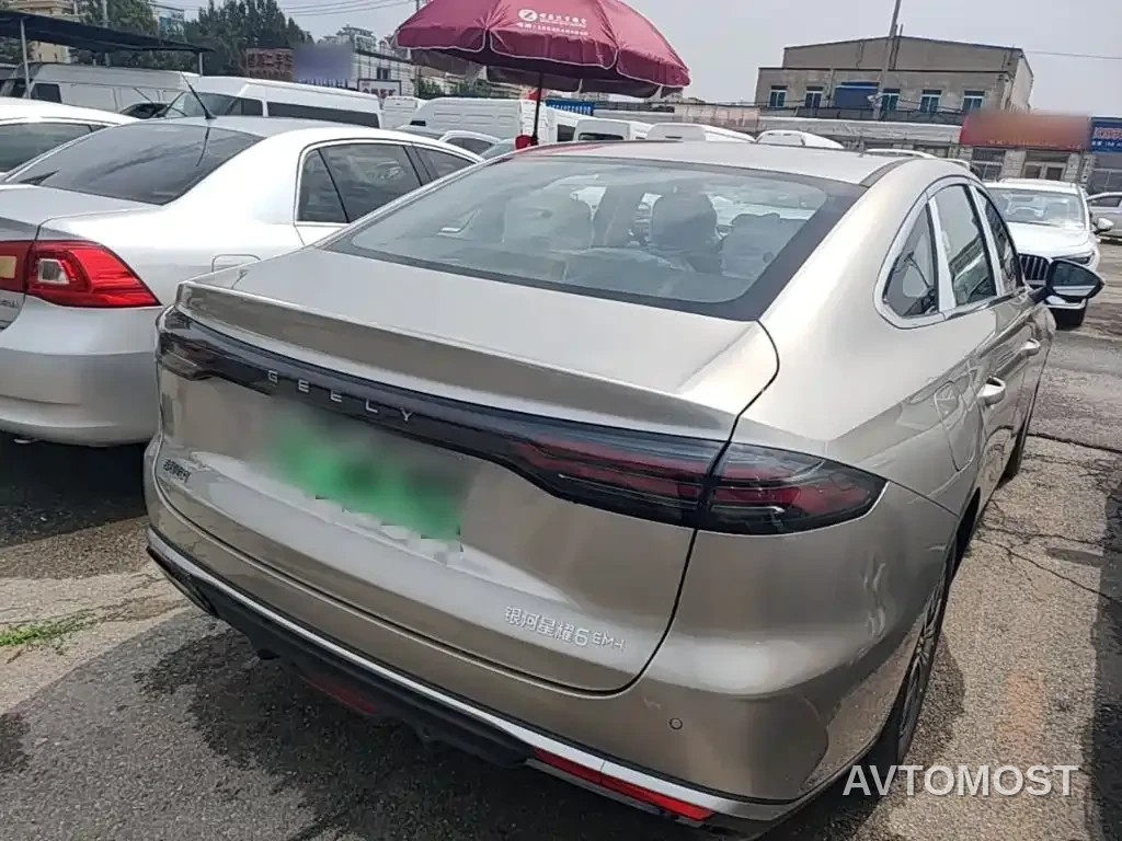 Geely Galaxy Stellar 6 2025 60km Voyager Edition — фото 7