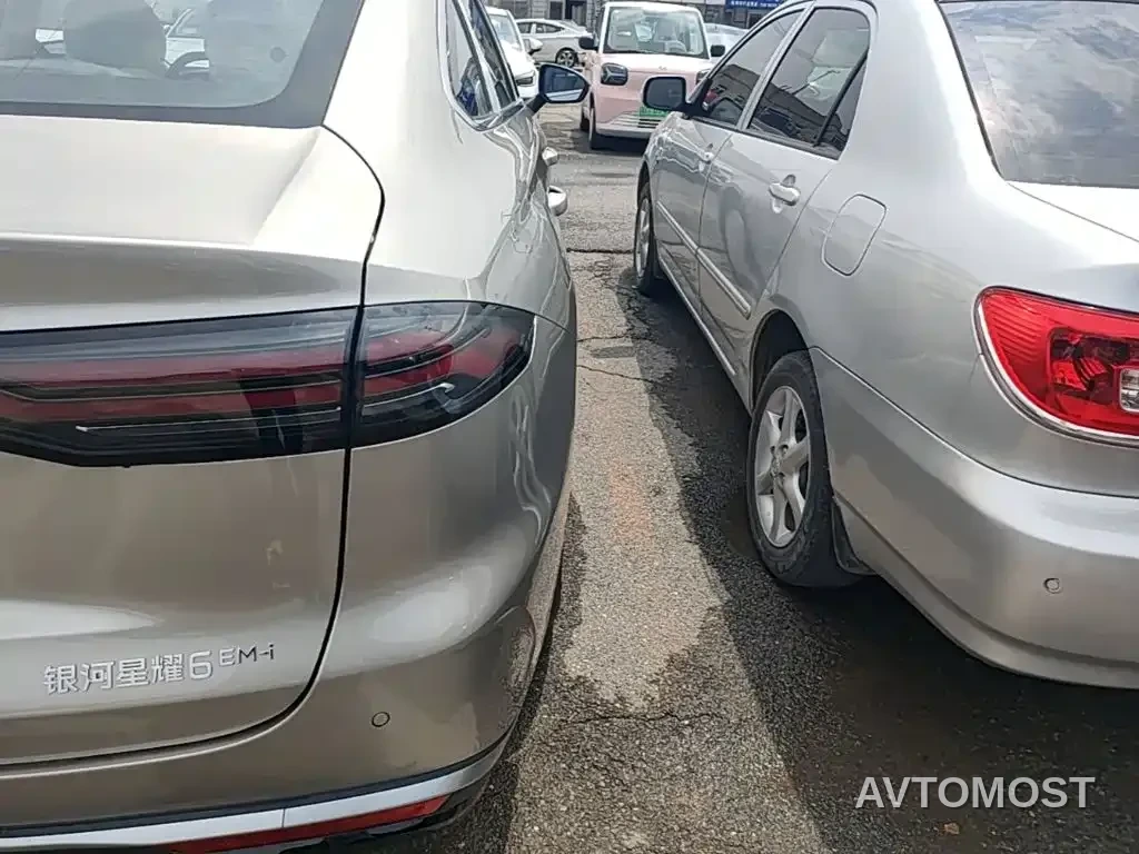 Geely Galaxy Stellar 6 2025 60km Voyager Edition — фото 8