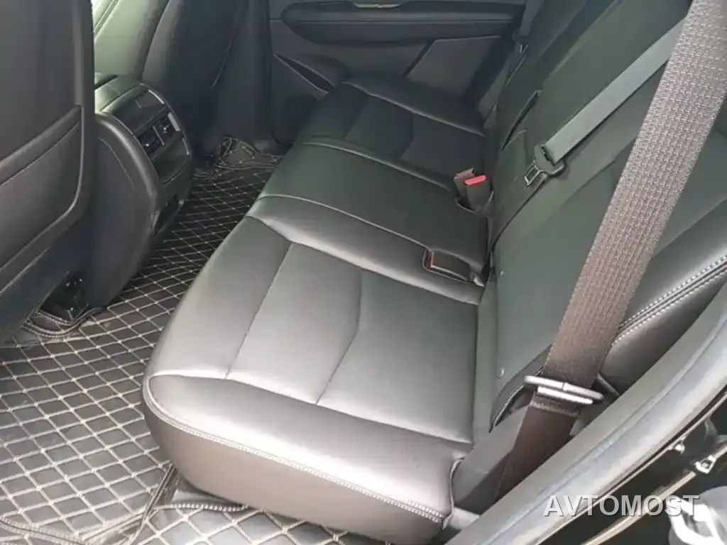Cadillac XT5 2024 2.0T AWD Luxury (Hummingbird Edition) — фото 11