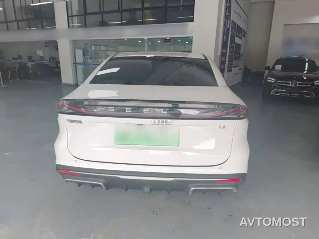 Geely Galaxy L6 2024 125km PLUS Soaring Dragon Edition — фото 6