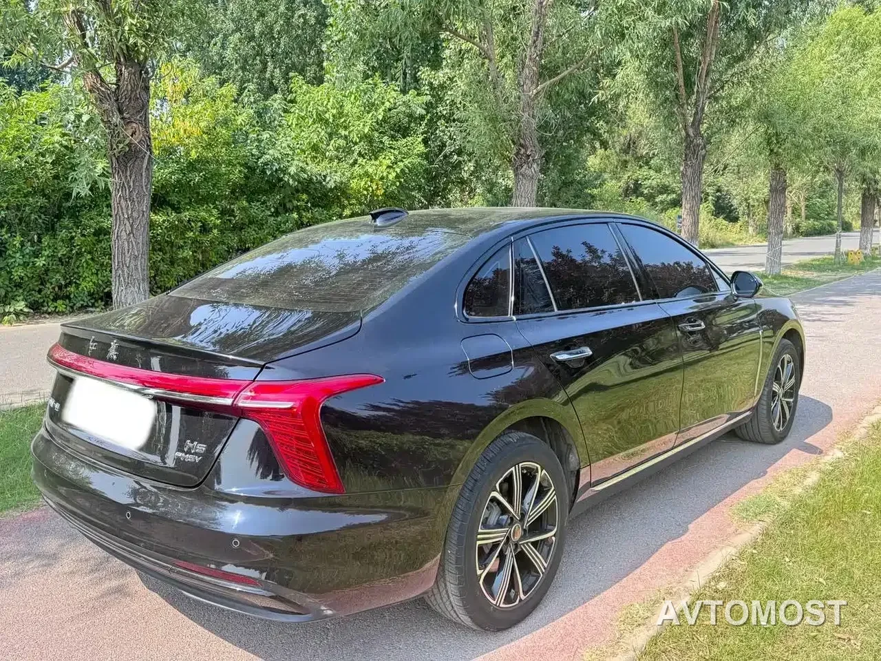 Hongqi H5 PHEV 2025 170 Super Hybrid Edition — фото 2