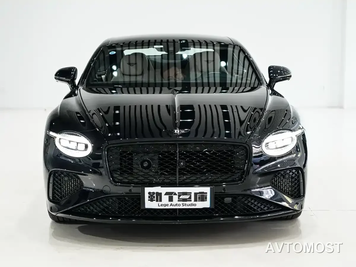Bentley Continental Plug-in Hybrid 2026 GT Base Model — фото 2