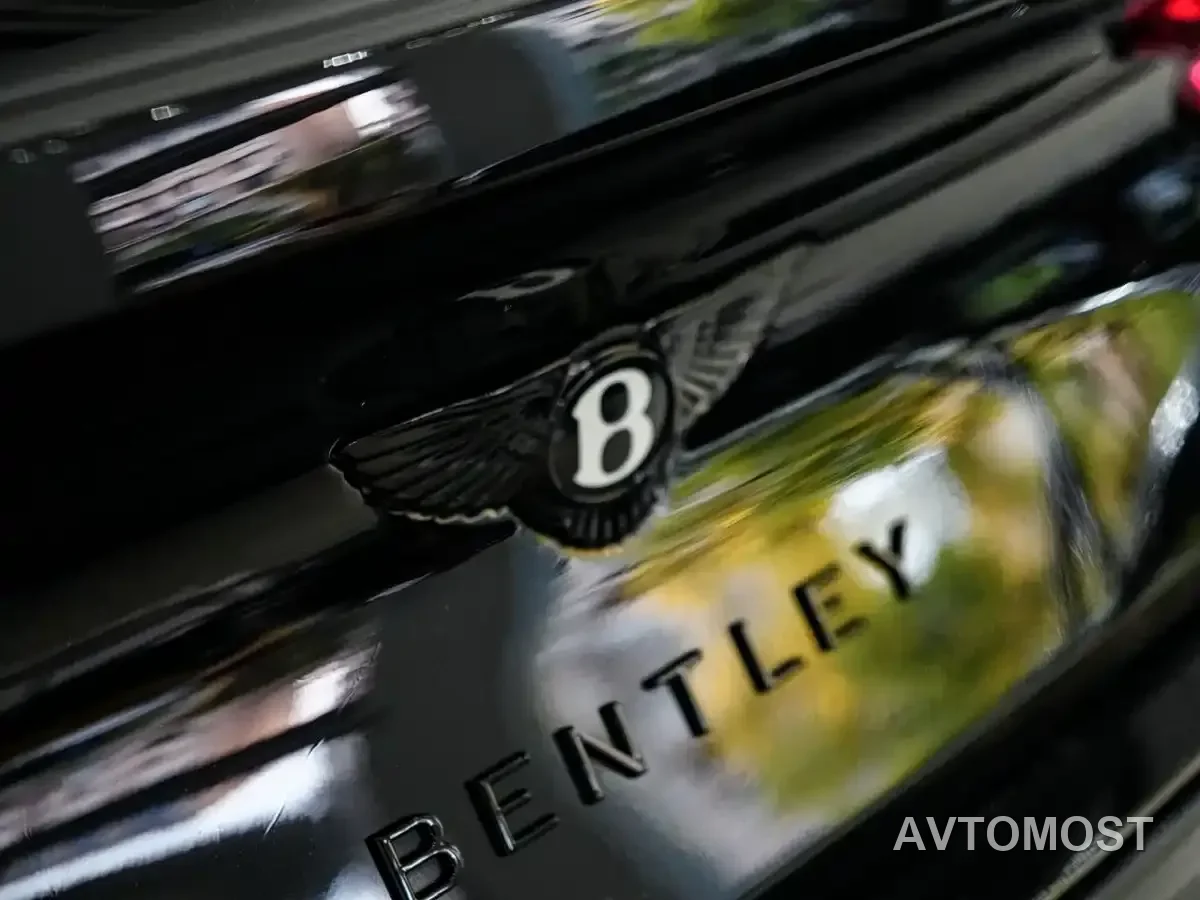 Bentley Continental Plug-in Hybrid 2026 GT Base Model — фото 23