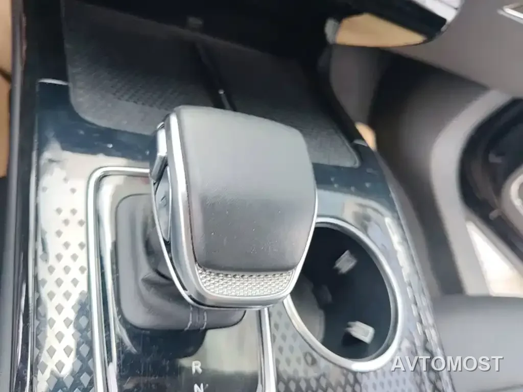 Hongqi HS3 PHEV 2024 PHEV 115km Power Edition — фото 13