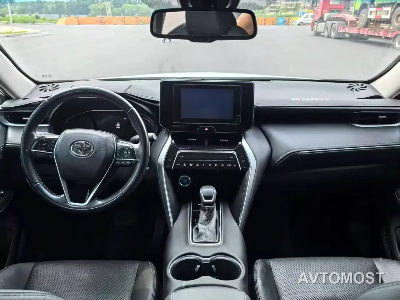 Toyota Lingfang HARRIER 2023 Hybrid 2.5L CVT 2WD Luxury Edition — фото 4