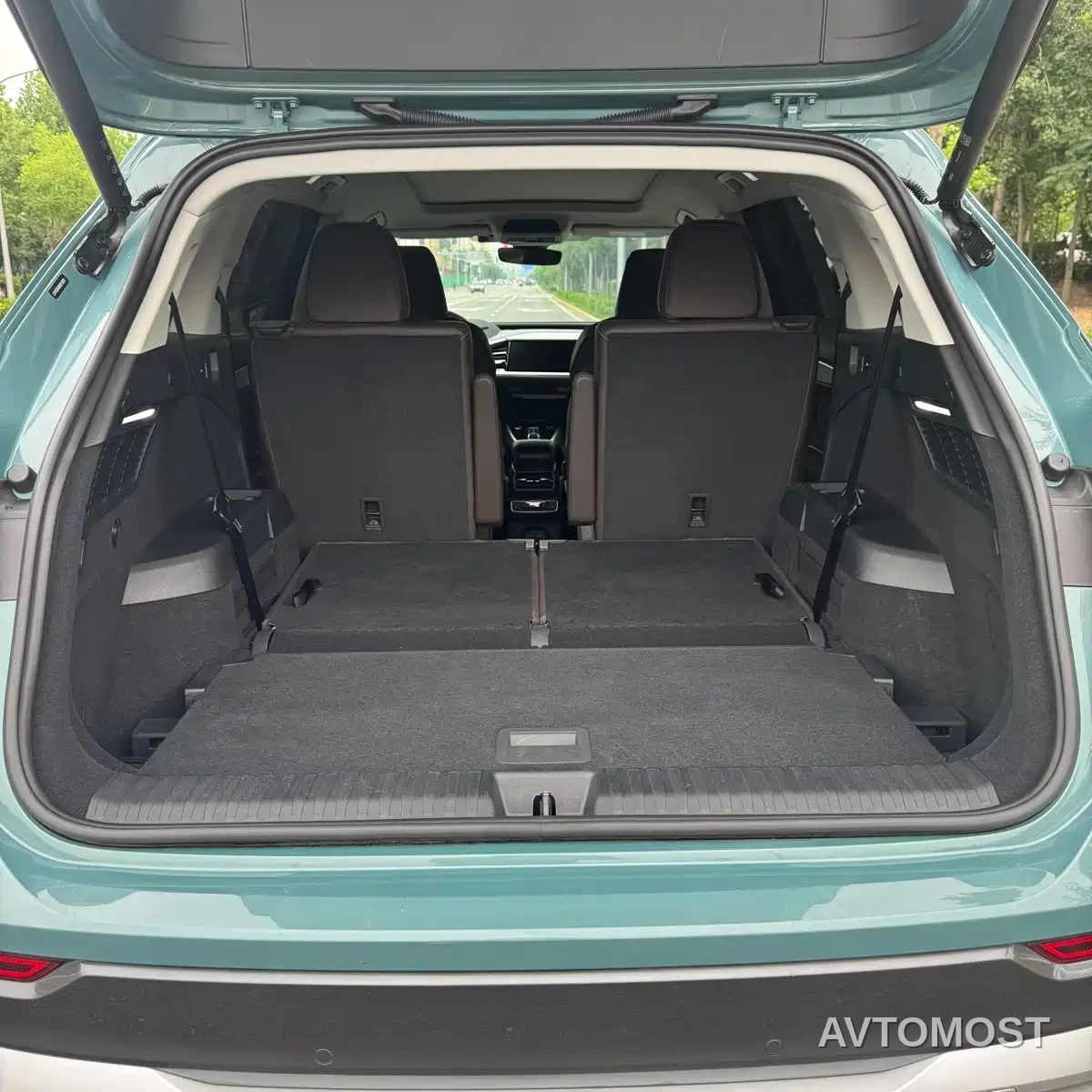 Audi Q5 e-tron 2022 50 e-tron quattro Honor Edition Brocade Package — фото 7