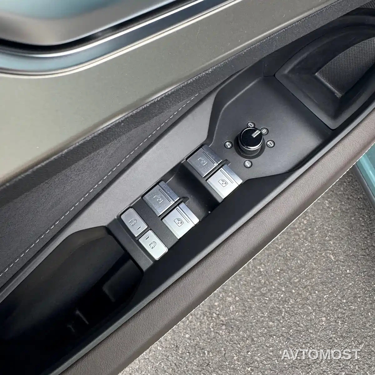 Audi Q5 e-tron 2022 50 e-tron quattro Honor Edition Brocade Package — фото 18