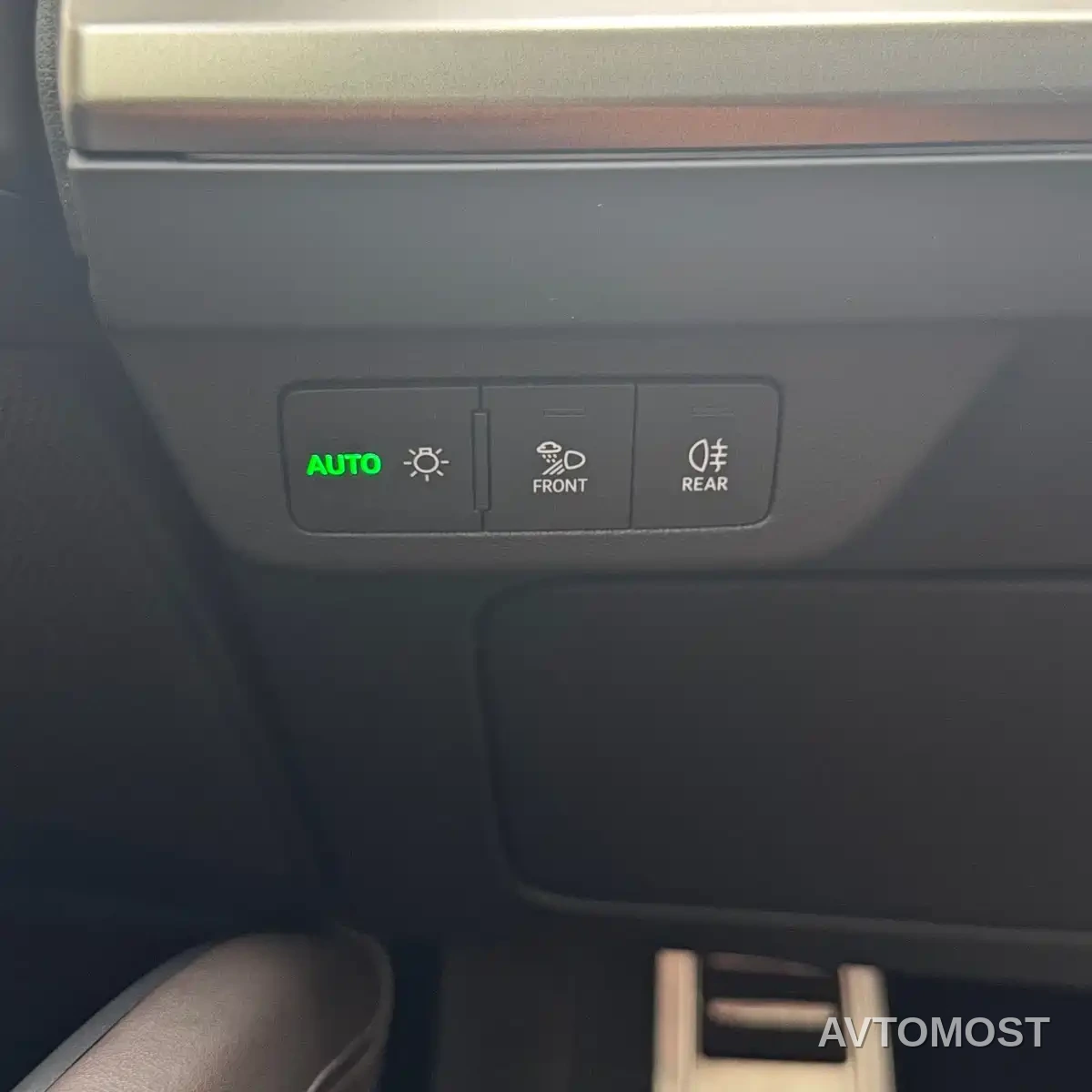 Audi Q5 e-tron 2022 50 e-tron quattro Honor Edition Brocade Package — фото 27