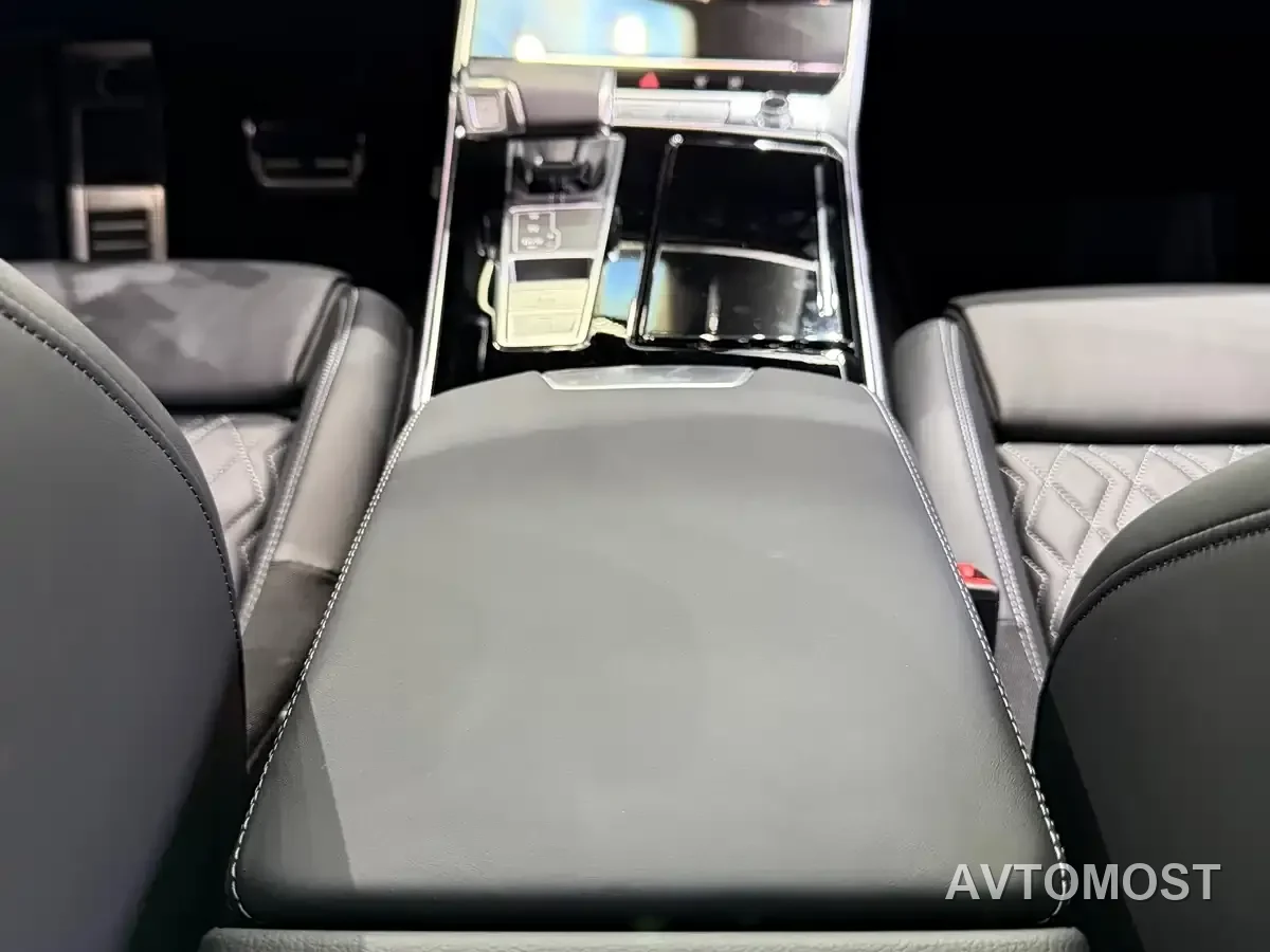 Audi A7 2025 Model 55 TFSI quattro Exclusive — фото 11
