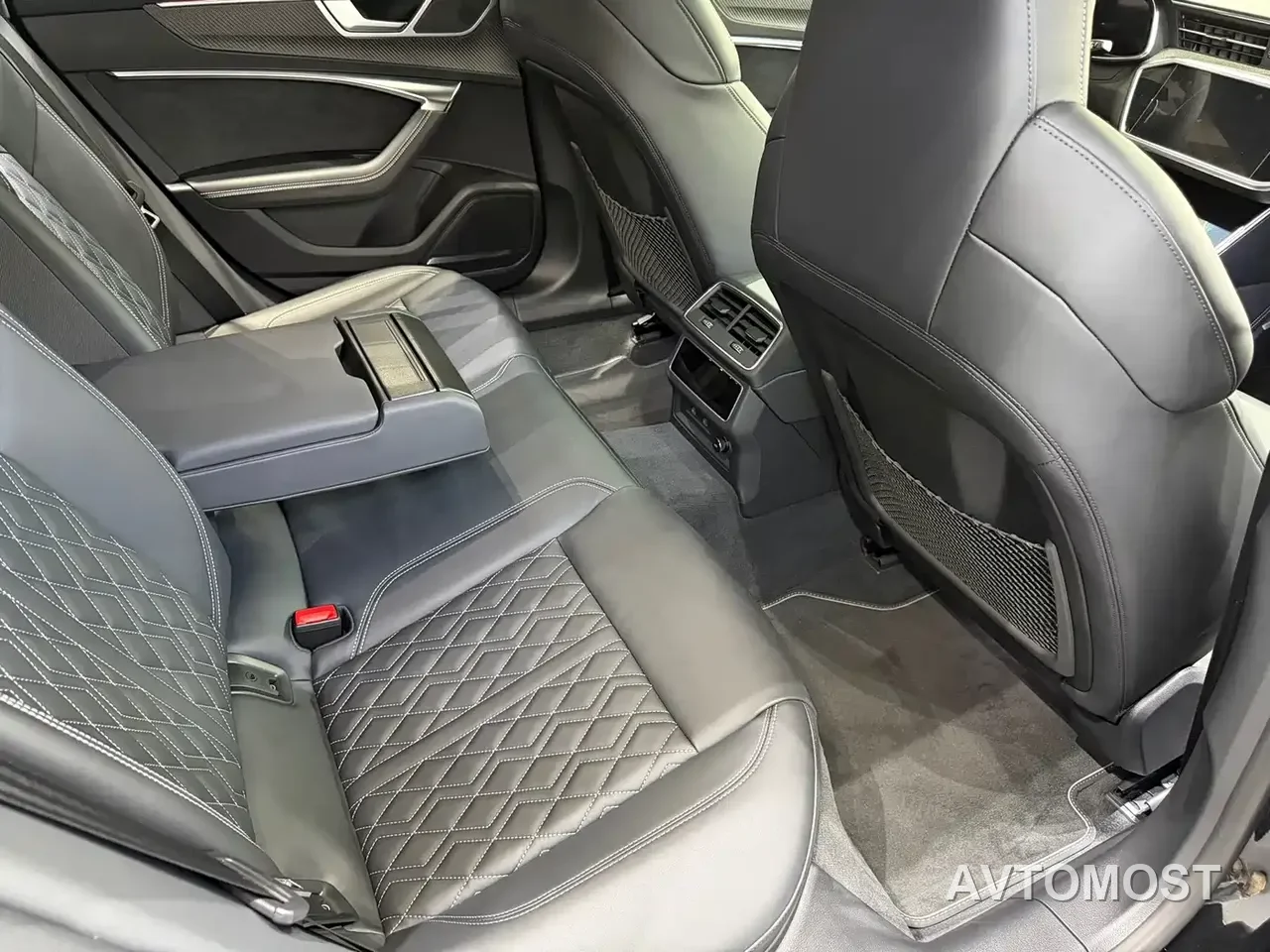 Audi A7 2025 Model 55 TFSI quattro Exclusive — фото 14