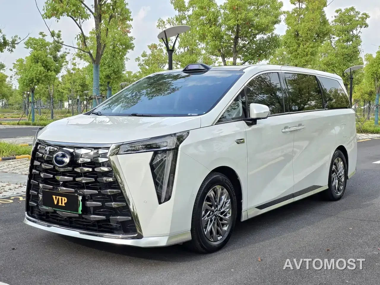 GAC Trumpchi Xiangwang M8 2025 Model QianKun Series Ultra First Class — фото 10
