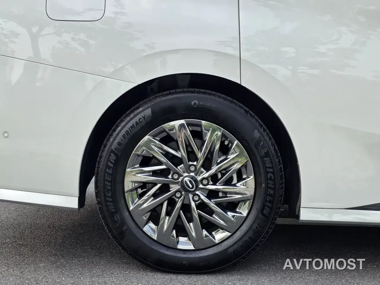 GAC Trumpchi Xiangwang M8 2025 Model QianKun Series Ultra First Class — фото 4