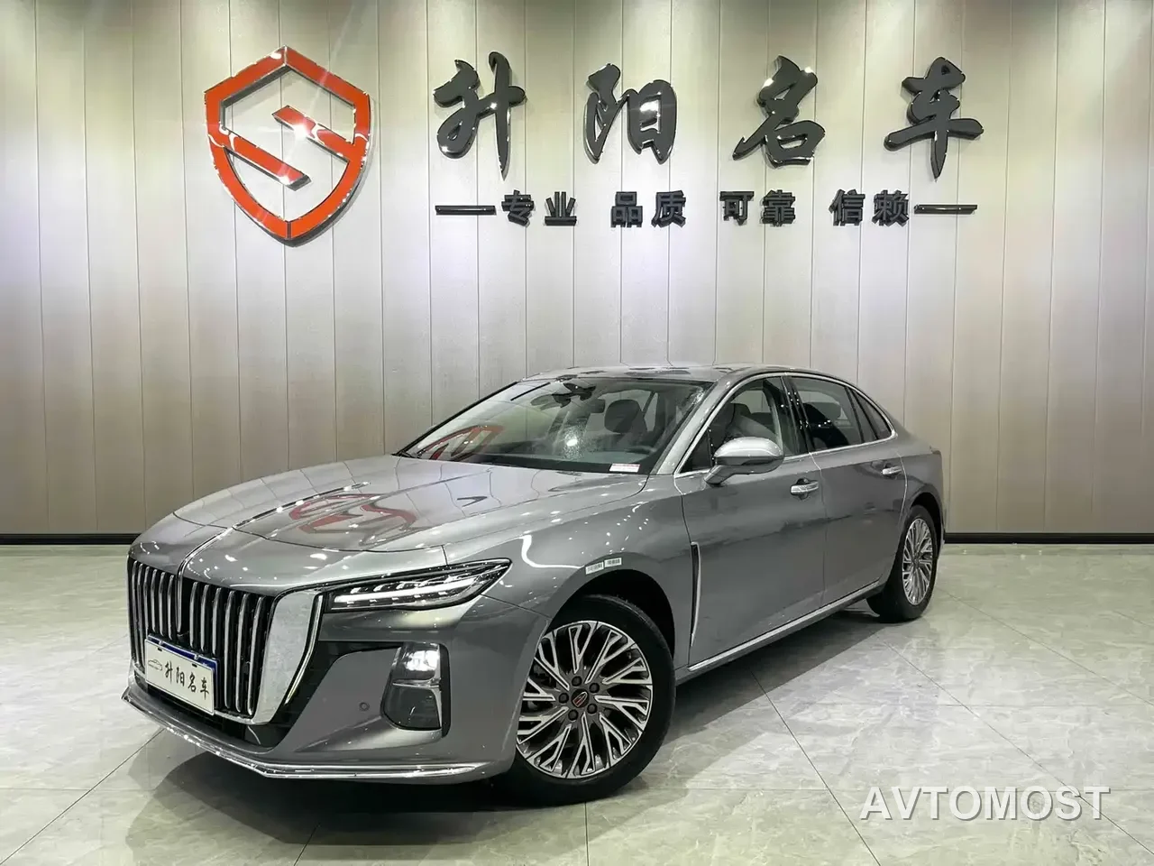 Hongqi H5 2023 1.5T HEV Smart Connect Flag Comfort — фото 1