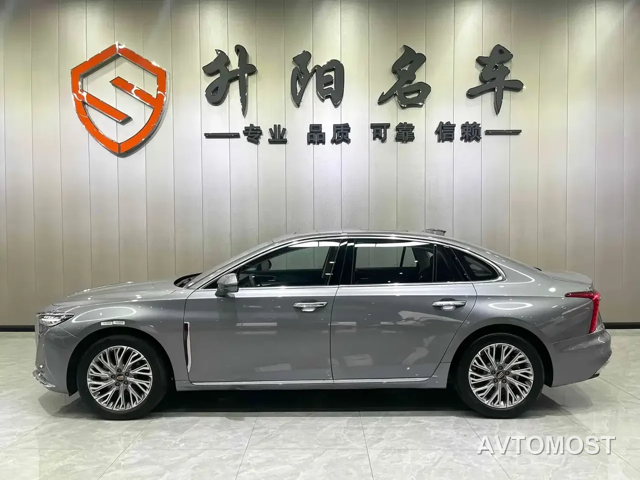 Hongqi H5 2023 1.5T HEV Smart Connect Flag Comfort — фото 3