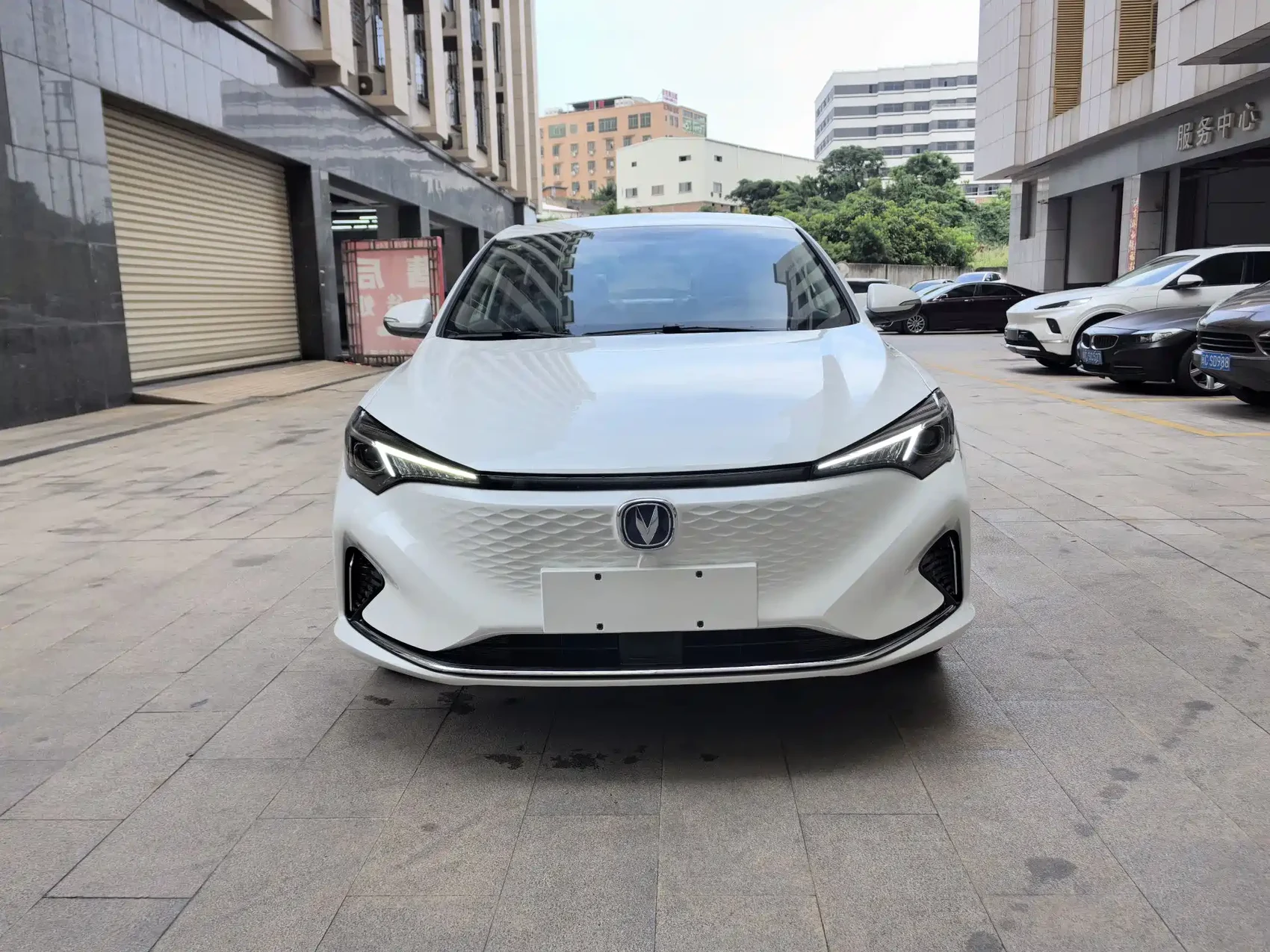 Changan Eado New Energy 2022 EV460 Smart Ride-Hailing Edition (LFP) — фото 8